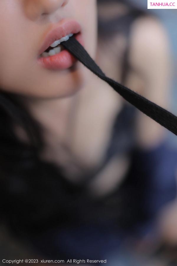 李浅浅  [XiuRen]高清写真图 2023.03.10 No.6391 浅浅Danny 黑丝美腿第3张图片